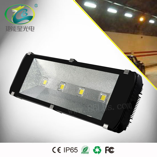 LED隧道灯适用于场馆、冶金、厂区、工程施工等