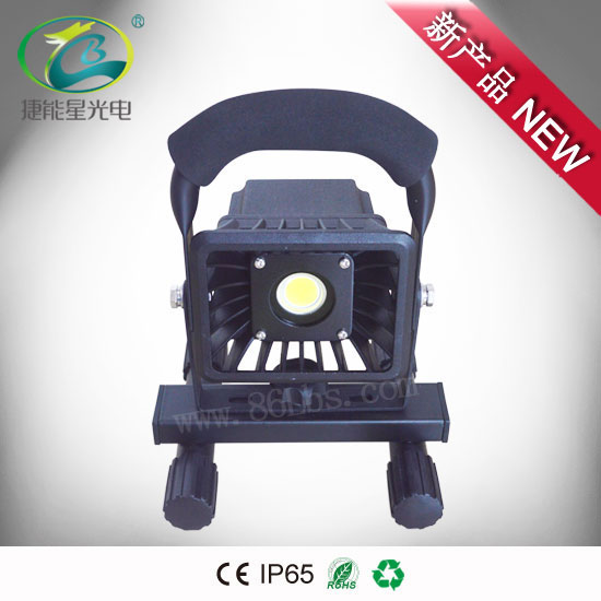 LED便携式充电泛光灯