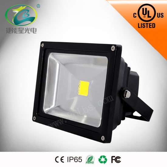 30W LED泛光灯在香港国际货柜码头应用